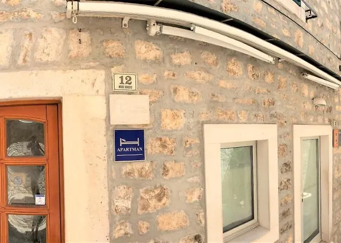 Апартаменти And Town Gate Hvar *