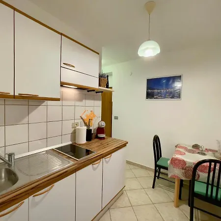 And Town Gate Hvar Apartman *