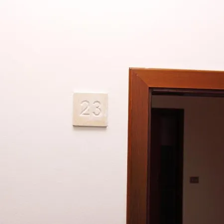 And Town Gate Hvar شقة هفار