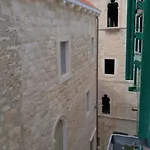 And Town Gate Hvar Apartment *