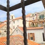 And Town Gate Hvar Apartment