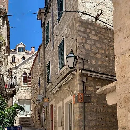 And Town Gate Hvar * Χβαρ